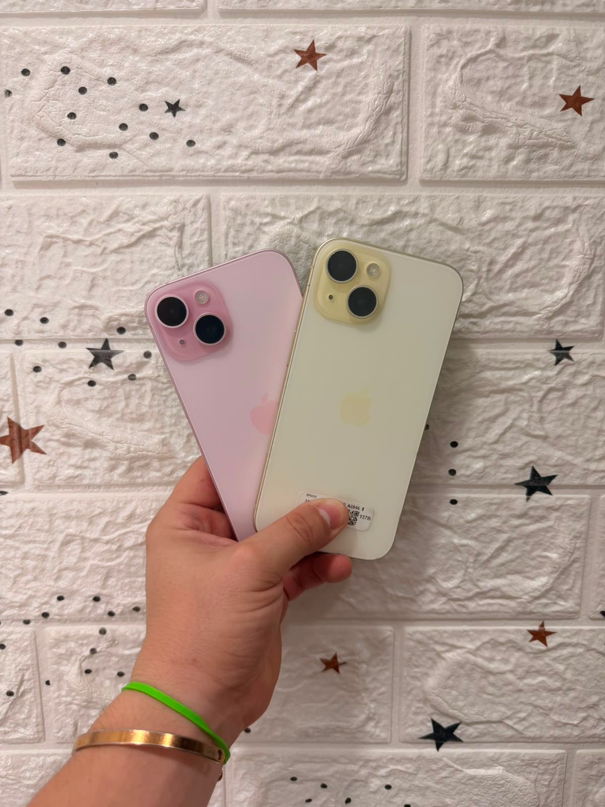 iPhone 15 - 128GB · Amarillo disponible en GioCell